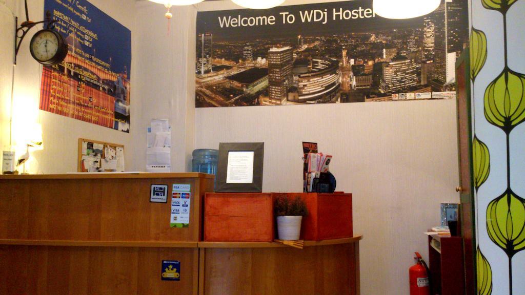 Wdj Hostel Varsovie Extérieur photo